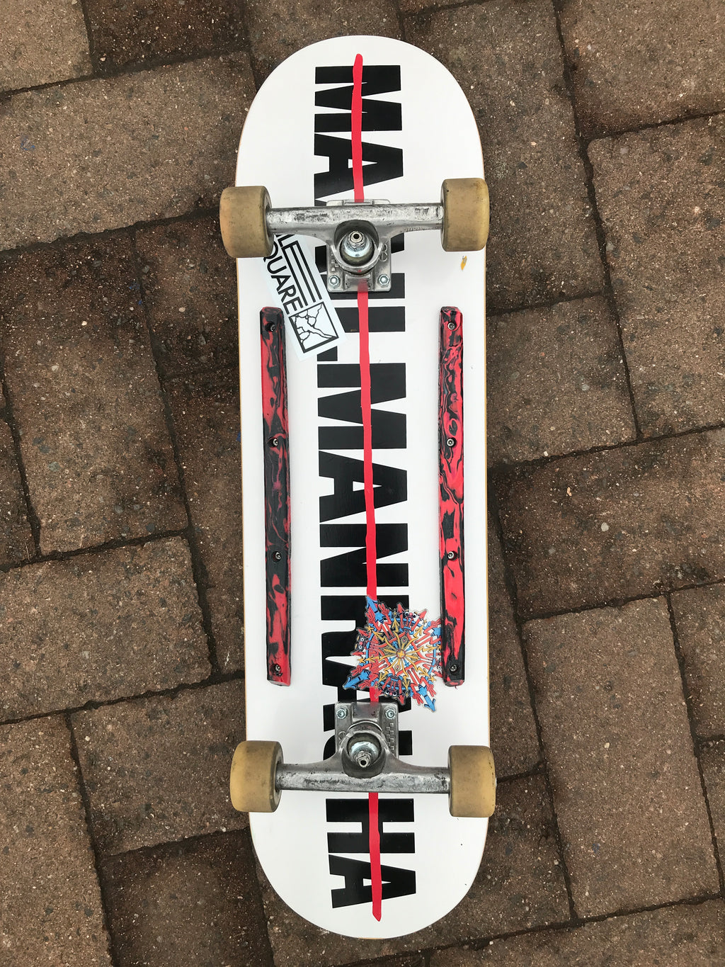 Black crimson rails