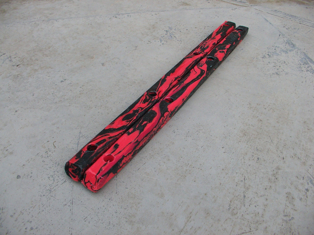 Black crimson rails