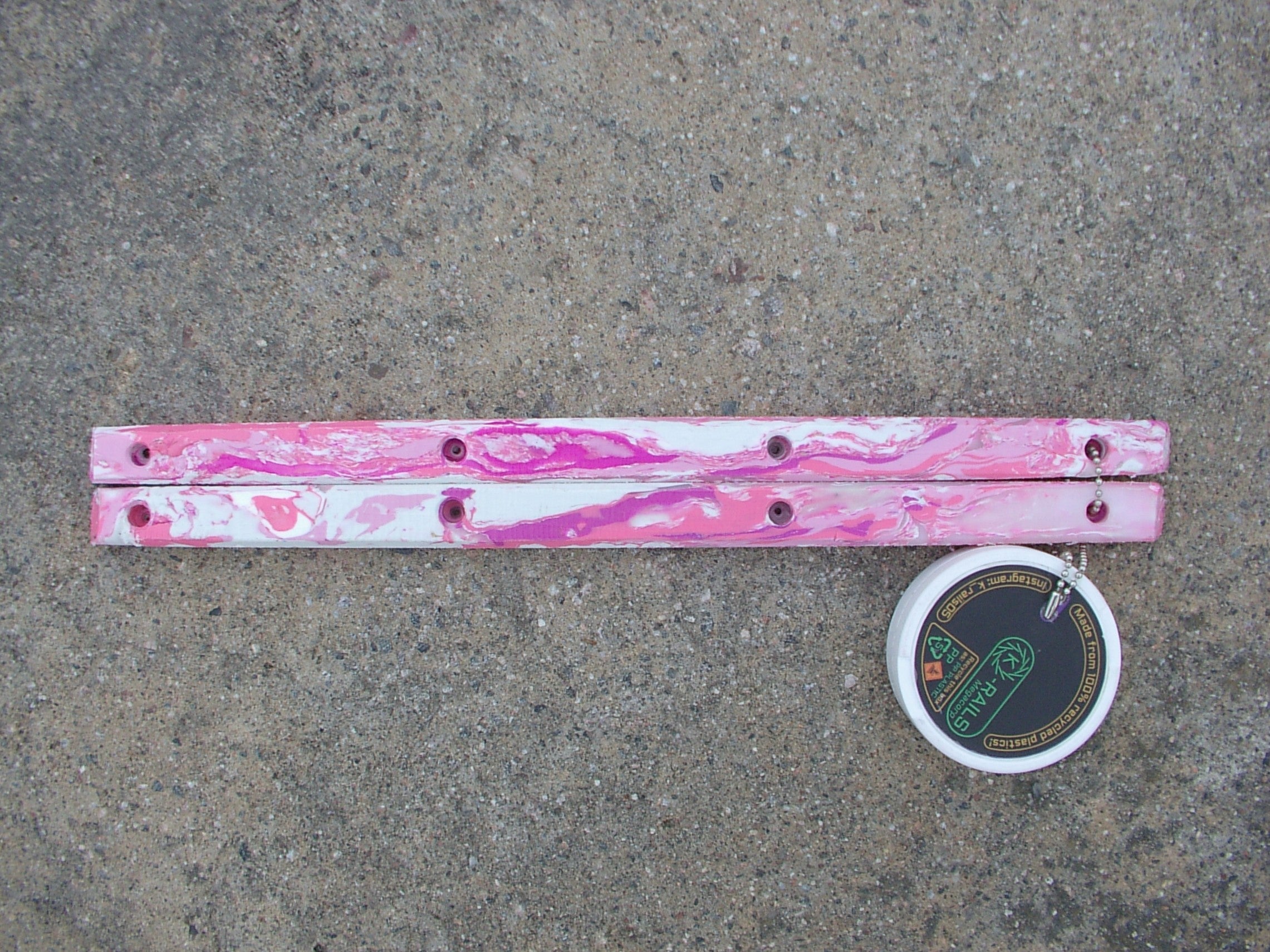 Hawaiian pink rails